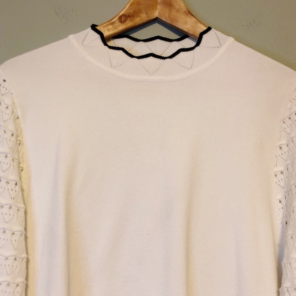 T Tahari Zigzag Trim & Eyelet SleeveSweater - M - Picture 2 of 8